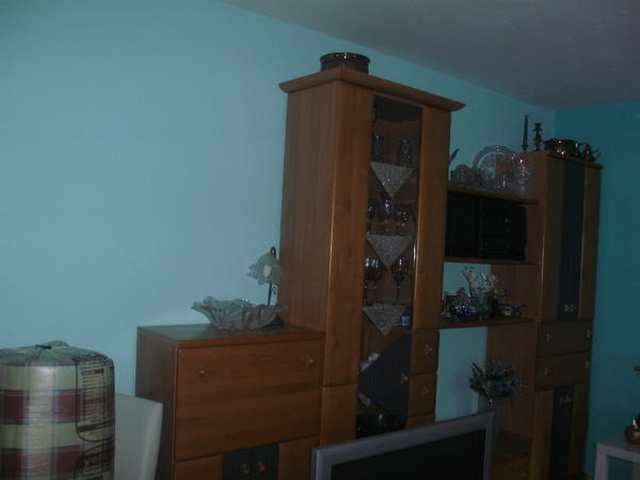 Wohnzimmerschrank